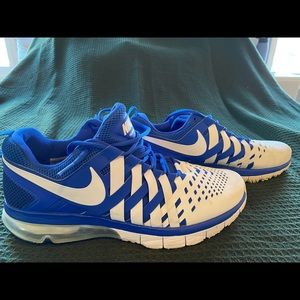 Nike Tennis Shoes